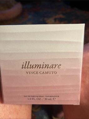 Vince Camuto Illuminare Pink Ombre Perfume Box